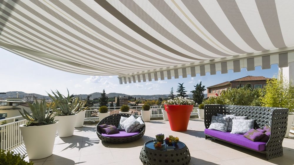 store pour pergola